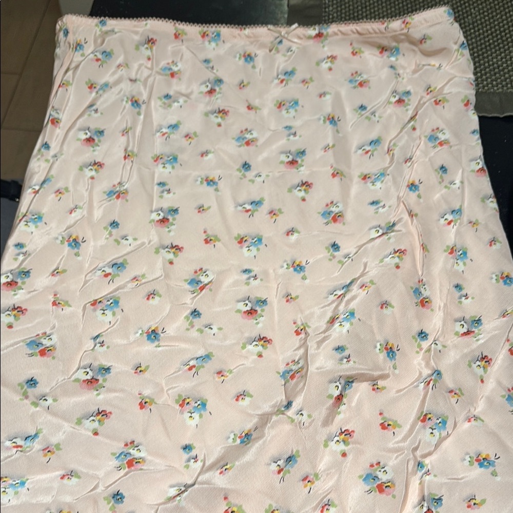 Topshop Cream Floral Pencil Skirt